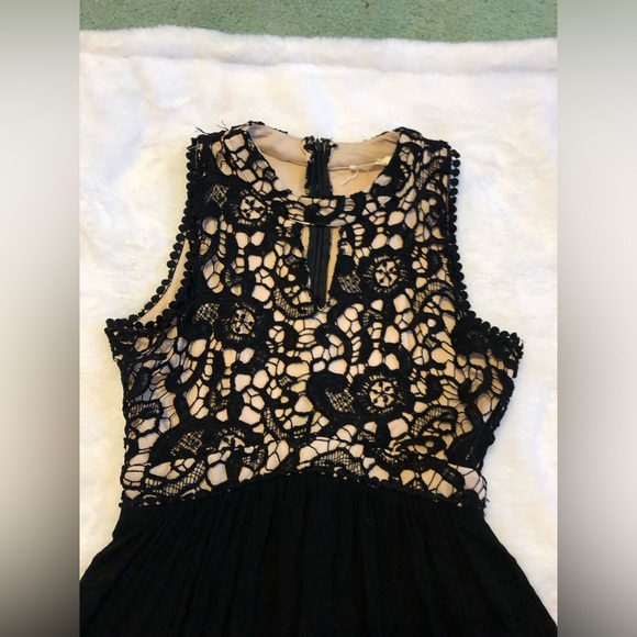 NWT Blu Pepper Women’s Lace Mini Formal Dress - Picture 7 of 16